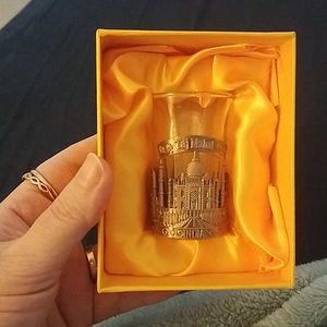 NIB India Taj Mahal shot glass. Ornate and pretty